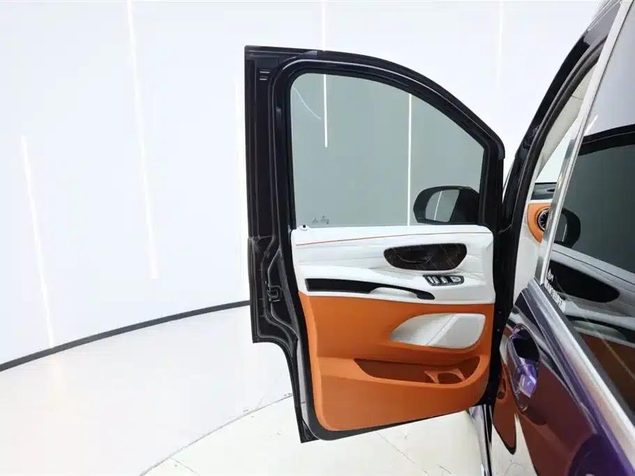 Vito 2021 2.0T Business Edition 7-seater — миниатюра 17