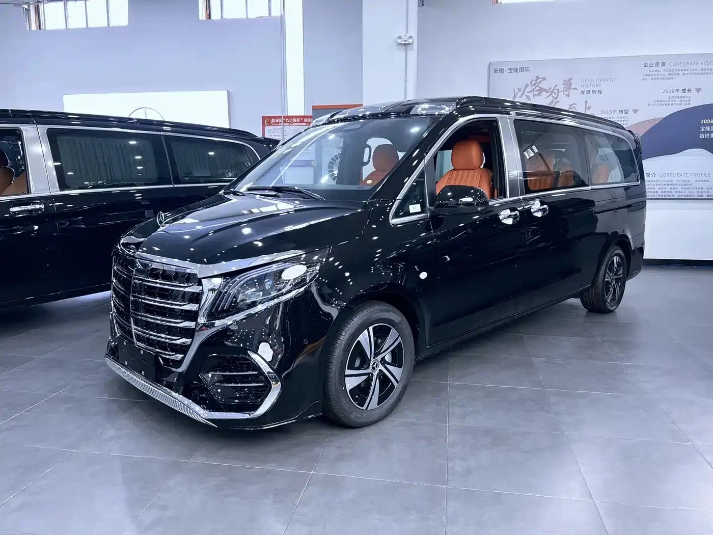 2024 Nissan Vito 2.0T Business Edition 7-seater — миниатюра 1