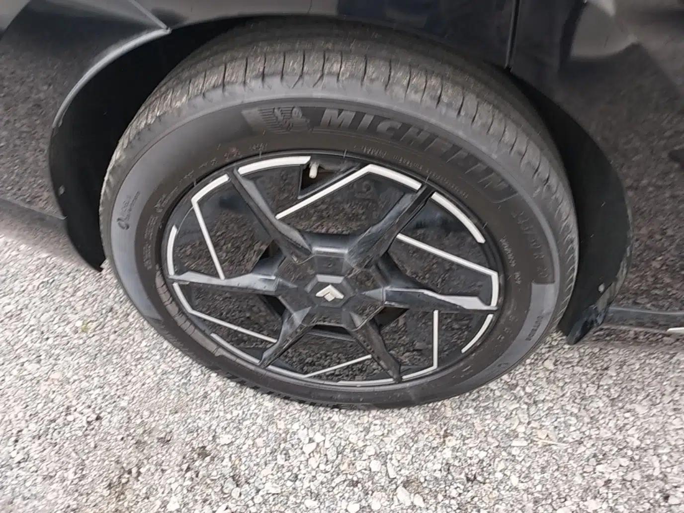 Hyptec HT 2023 670 Rear-Drive Ultra-High Voltage Version — миниатюра 16