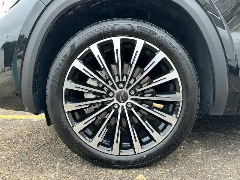 Geely Xingyue L 2026 2.0TD High-Power Automatic Two-Wheel Drive Oriental Yaoxiao Han Edition — миниатюра 12