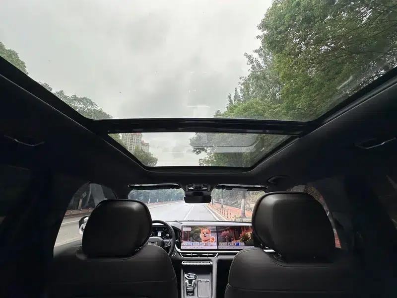 Geely Xingyue L 2026 2.0TD High-Power Automatic Two-Wheel Drive Oriental Yaoxiao Han Edition — миниатюра 15