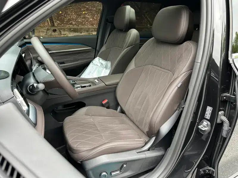 Geely Xingyue L 2026 2.0TD High-Power Automatic Two-Wheel Drive Oriental Yaoxiao Han Edition — миниатюра 21