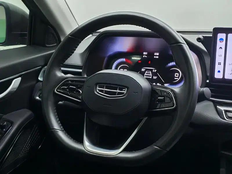 Geely Emgrand 2023 4th Generation Champion Edition 1.5L CVT Premium — миниатюра 16
