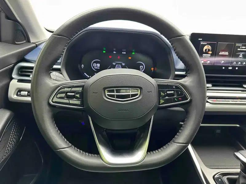 Geely Emgrand 2022 4th Generation 1.5L CVT Flagship Edition — миниатюра 18