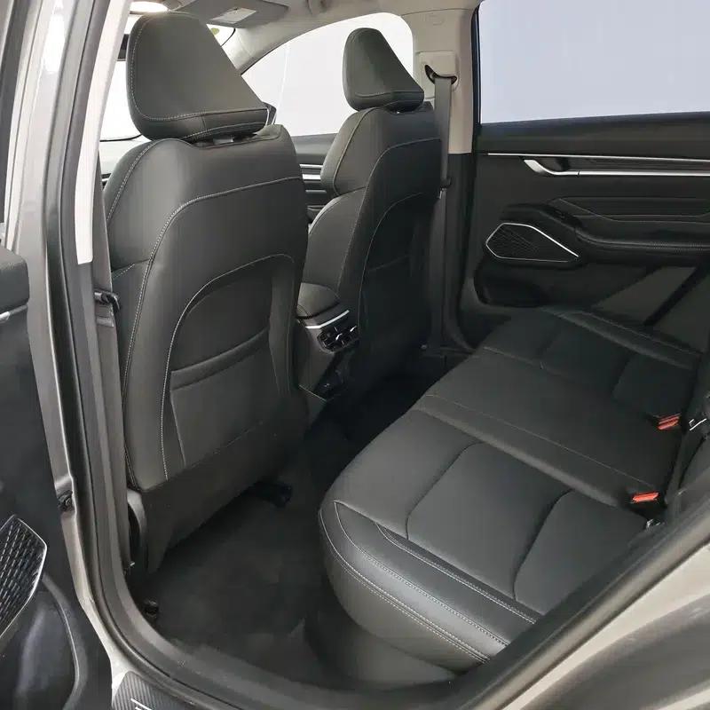 Geely Emgrand 2022 4th Generation 1.5L CVT Premium — миниатюра 18