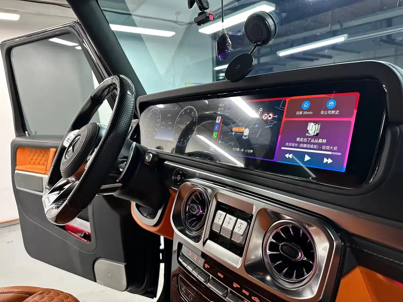2010 Mercedes-Benz G-Class G 500 — миниатюра 11