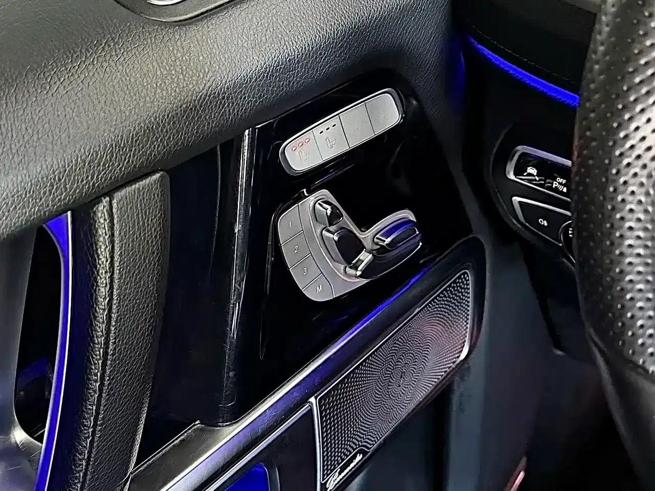 2019 Mercedes-Benz G-Class G 500 — миниатюра 11