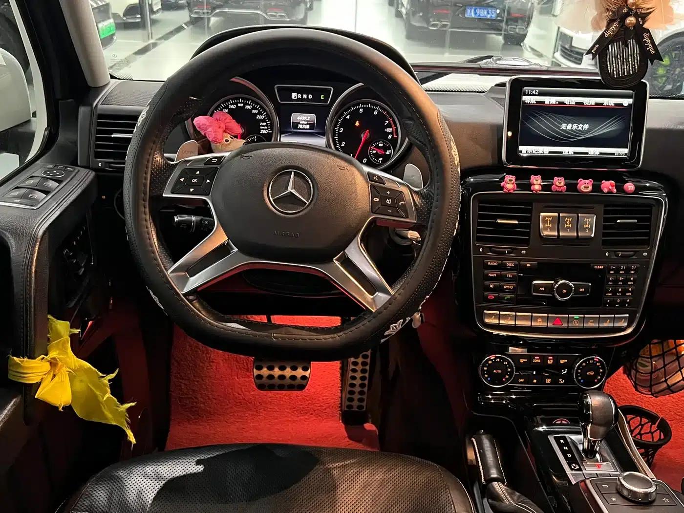 2016 Mercedes-Benz G-Class G 500 — миниатюра 10