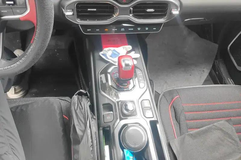 Geely ICON 2020 1.5TD DCT i9 BSG — миниатюра 15