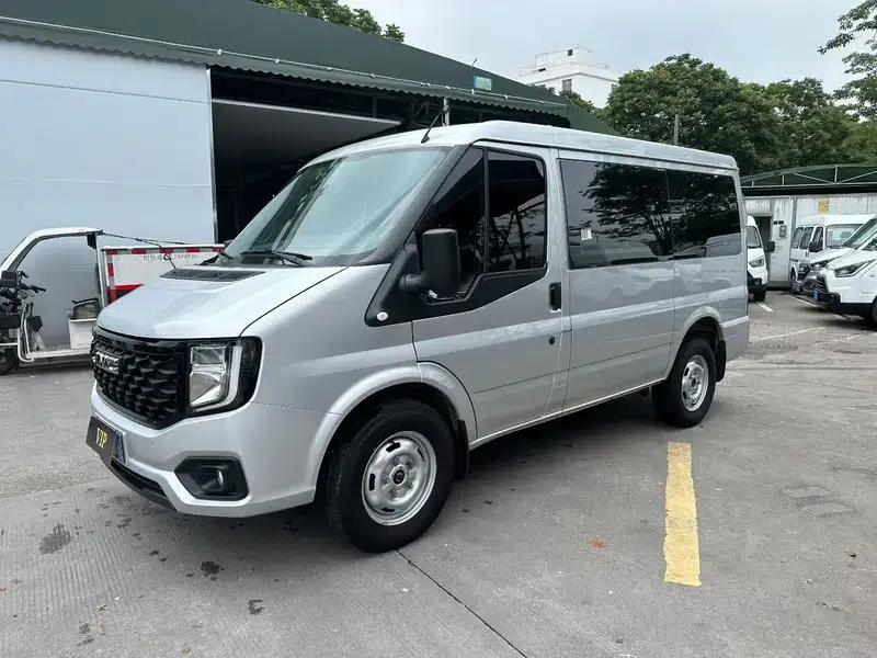 Fushun 2023 2.0T Manual Diesel Short Wheelbase Low Roof Commercial Passenger Van, 6 Seats, Double Tailgate — миниатюра 1