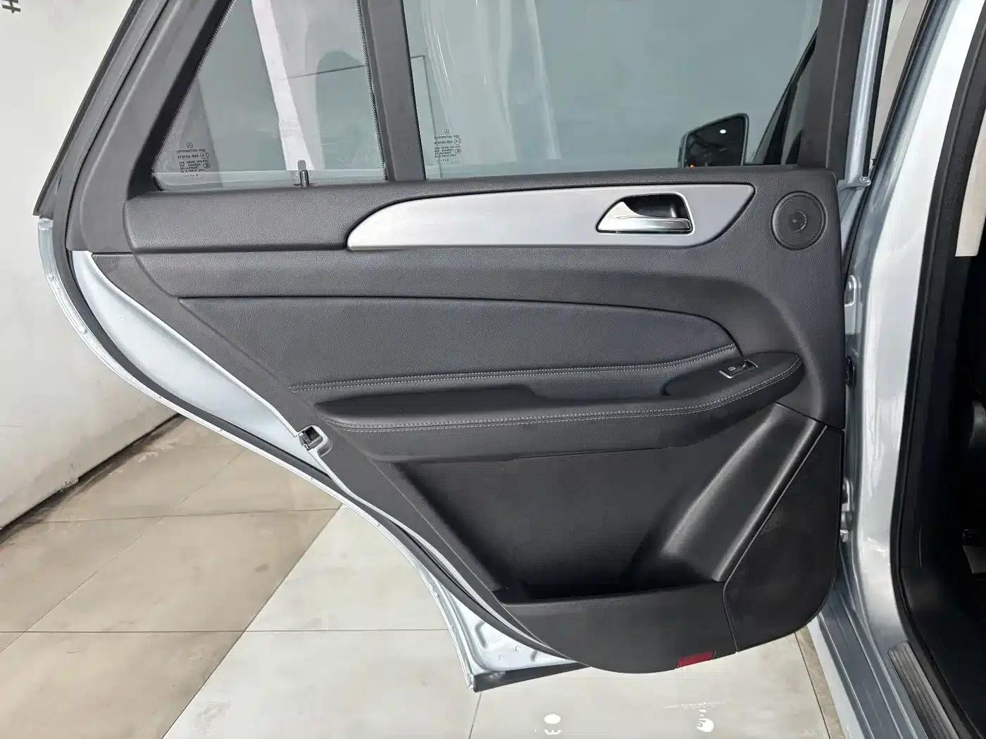 Mercedes-Benz GLE (Imported) 2015 GLE 320 4MATIC — миниатюра 20