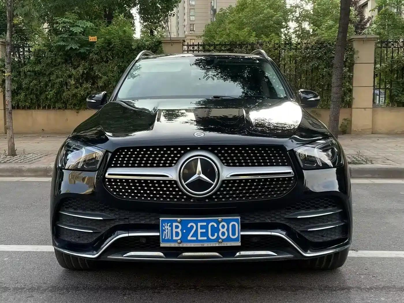 Imported Mercedes-Benz GLE 2020 facelift GLE 350 4MATIC Fashion model — миниатюра 1