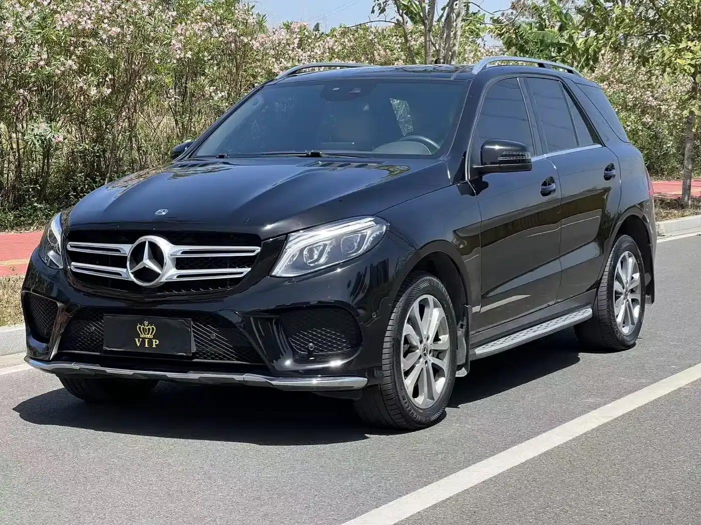 Imported Mercedes-Benz GLE 2016 GLE 320 4MATIC Luxury — миниатюра 1