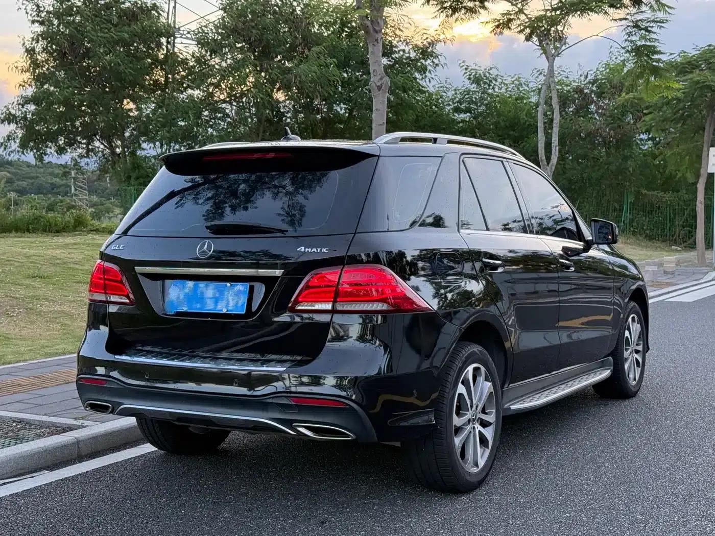 Imported Mercedes-Benz GLE 2017 GLE 320 4MATIC Luxury — миниатюра 11