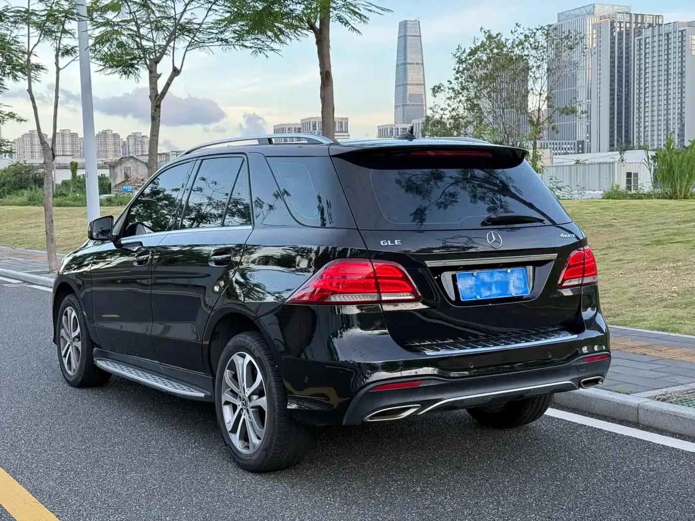 Imported Mercedes-Benz GLE 2017 GLE 320 4MATIC Luxury — миниатюра 9
