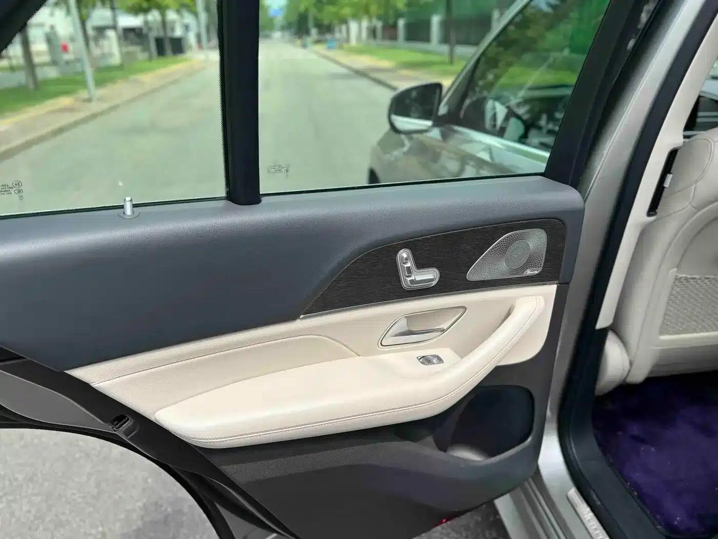 Imported Mercedes-Benz GLE 2020 GLE 450 4MATIC Fashion Model — миниатюра 17