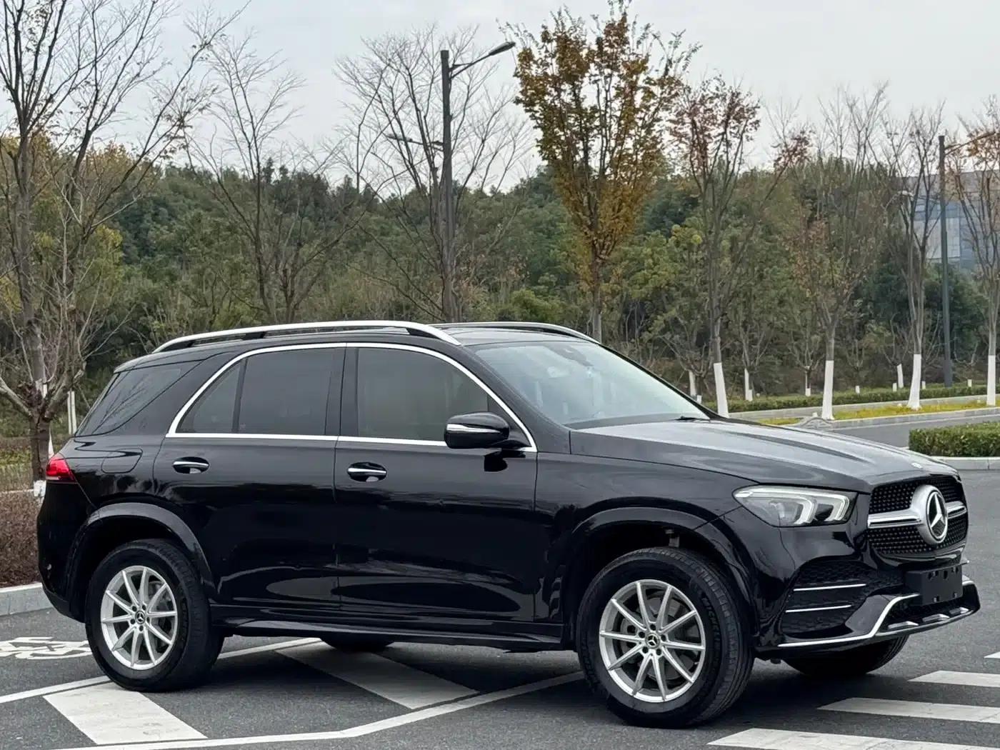 Imported Mercedes-Benz GLE 2020 facelift GLE 350 4MATIC Fashion model — миниатюра 3