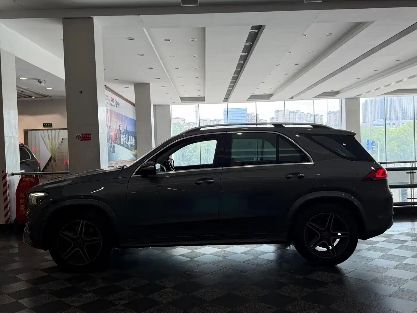 Imported Mercedes-Benz GLE 2020 GLE 450 4MATIC Fashion Model — миниатюра 3