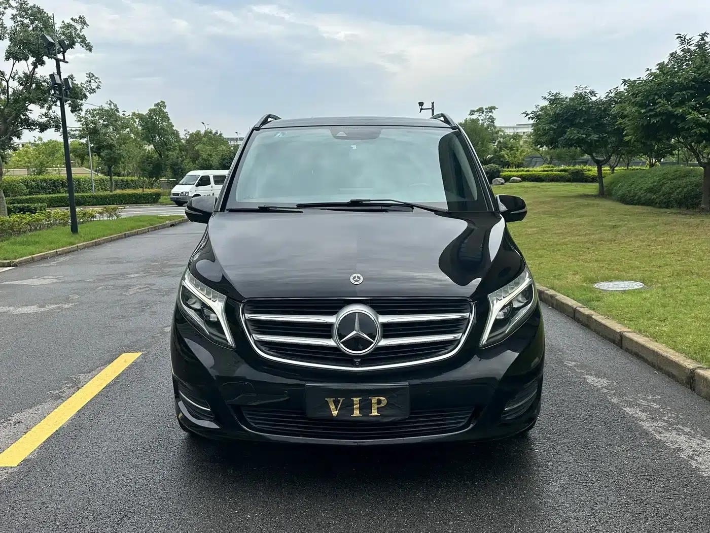 Mercedes-Benz V-Class 2018 V 260 L Premium Extended Edition (China VI Emission Standard) — миниатюра 2