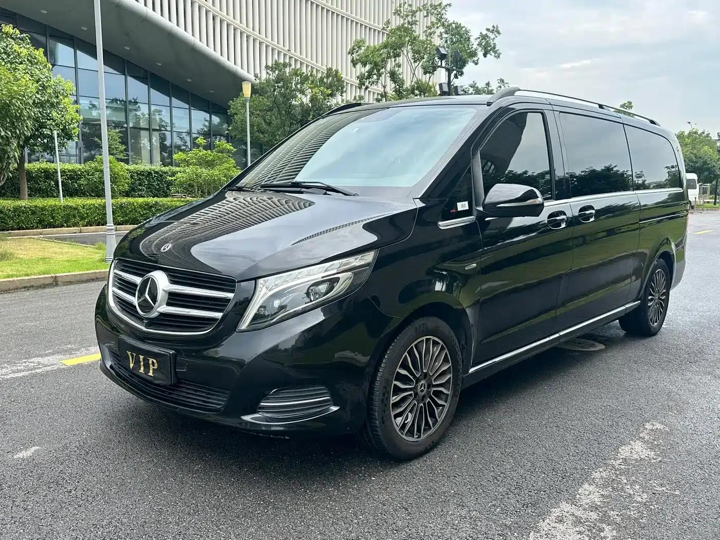 Mercedes-Benz V-Class 2018 V 260 L Premium Extended Edition (China VI Emission Standard) — миниатюра 29