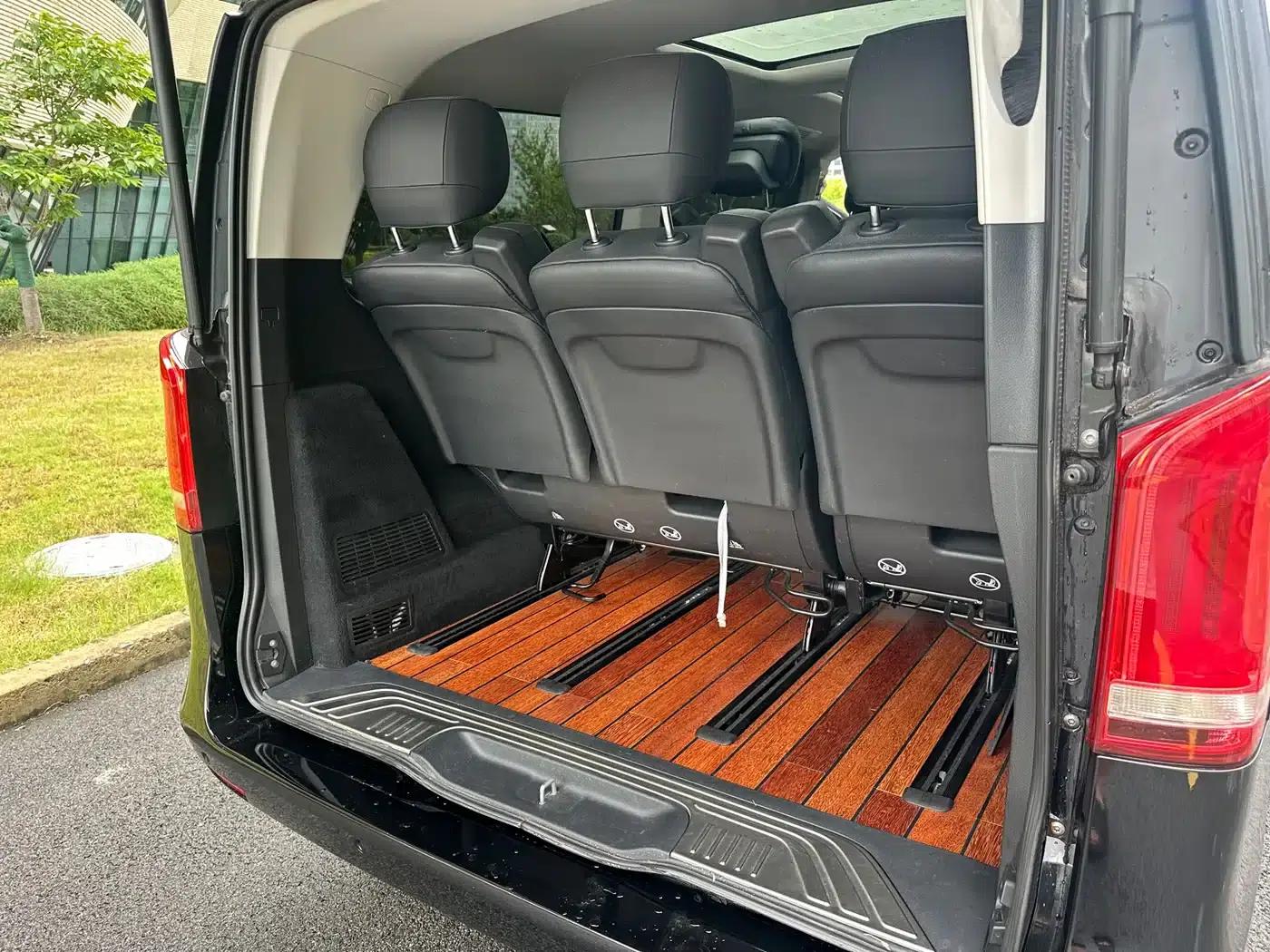 Mercedes-Benz V-Class 2018 V 260 L Premium Extended Edition (China VI Emission Standard) — миниатюра 37