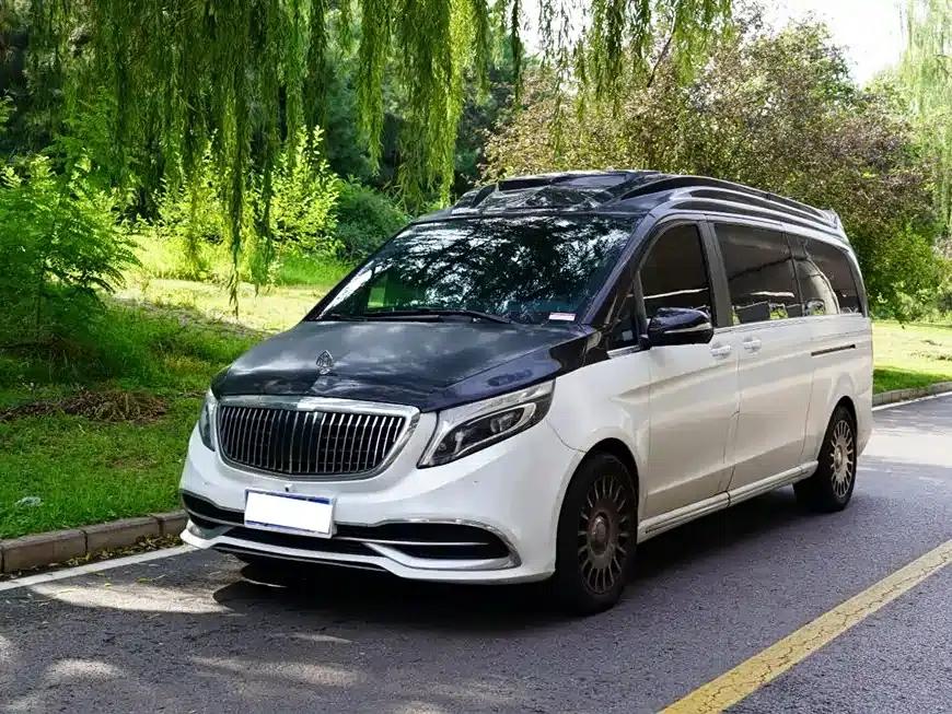 Mercedes-Benz V-Class 2021 V 260 L Long Wheelbase Premium Edition — миниатюра 1