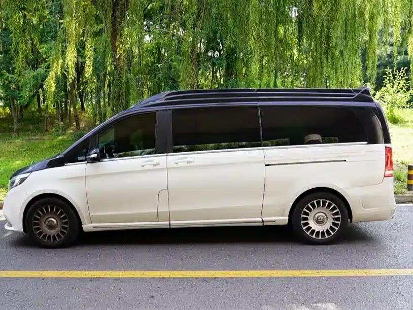 Mercedes-Benz V-Class 2021 V 260 L Long Wheelbase Premium Edition — миниатюра 18