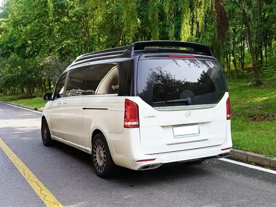 Mercedes-Benz V-Class 2021 V 260 L Long Wheelbase Premium Edition — миниатюра 19