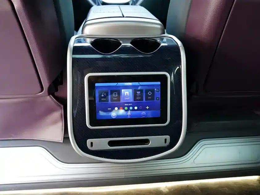 Mercedes-Benz V-Class 2021 V 260 L Long Wheelbase Premium Edition — миниатюра 8