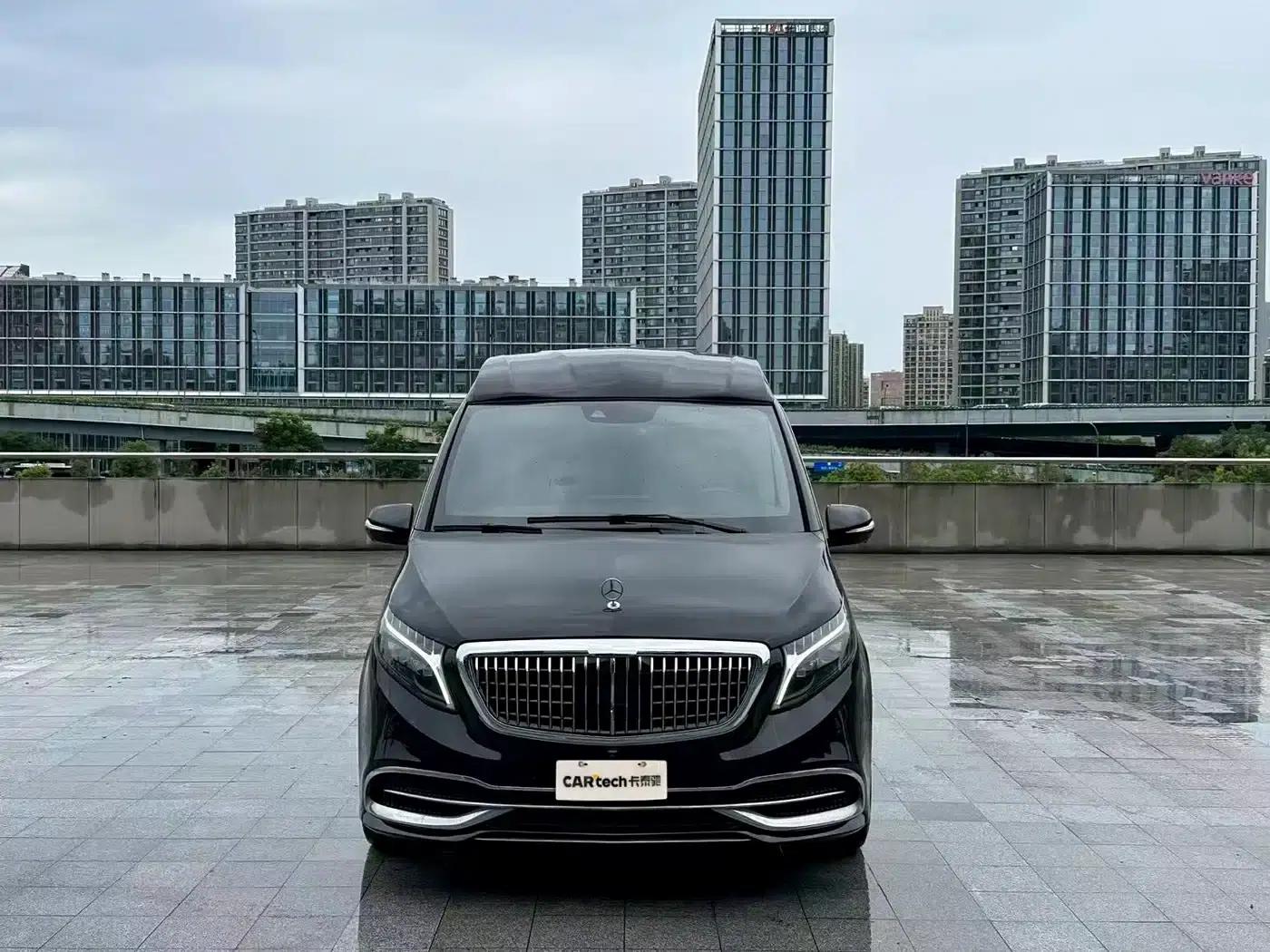 Mercedes-Benz V-Class 2022 V 260 L Long Wheelbase Premium Edition — миниатюра 2