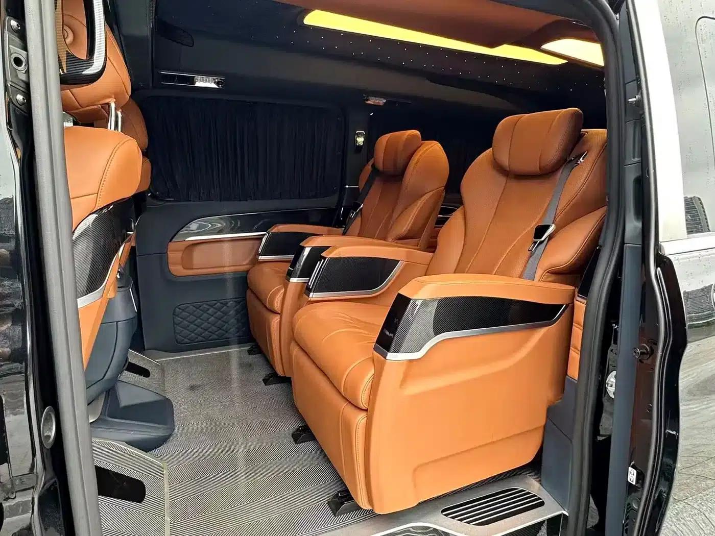 Mercedes-Benz V-Class 2022 V 260 L Long Wheelbase Premium Edition — миниатюра 8