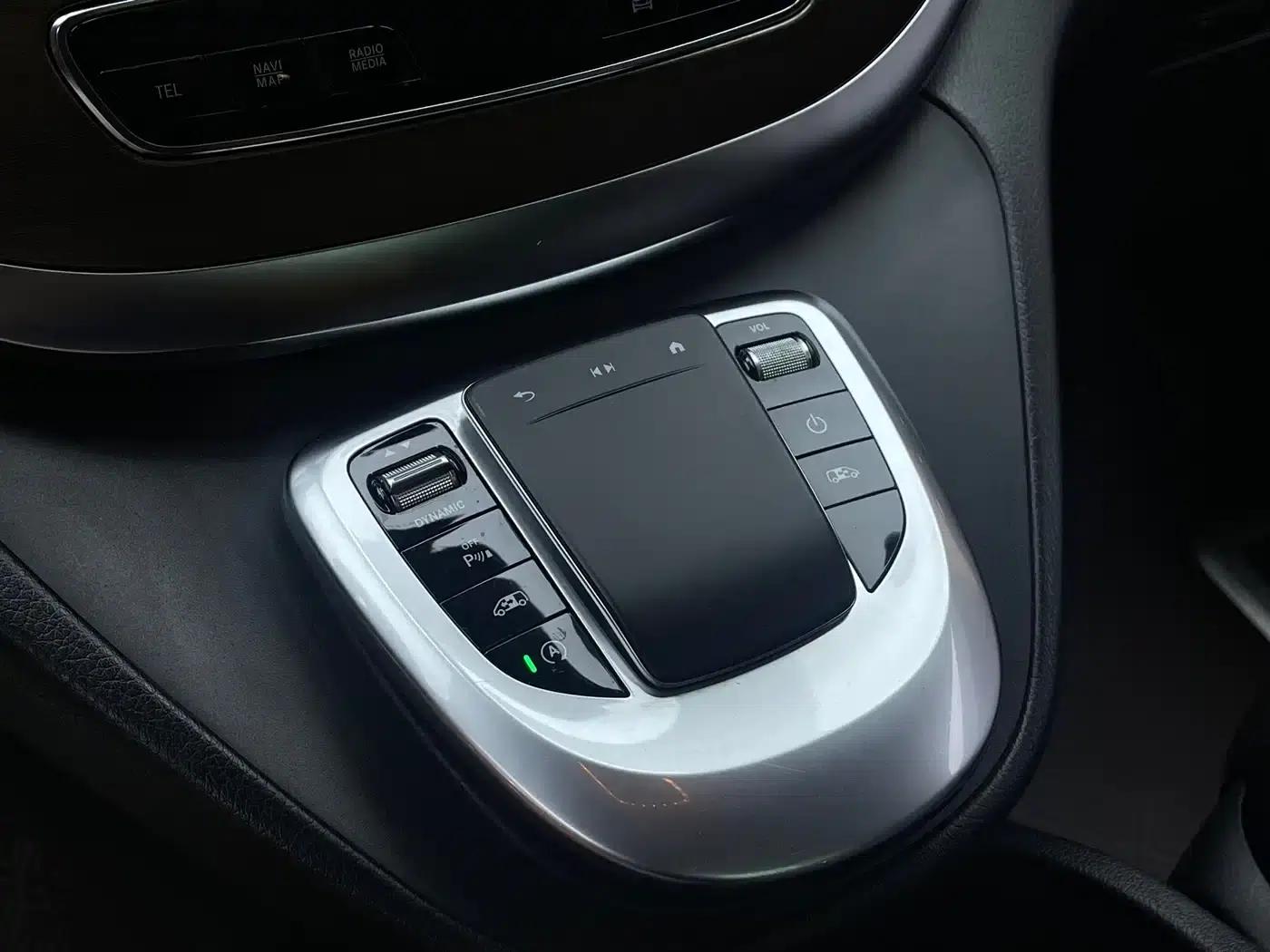 Mercedes-Benz V-Class 2020 V 260 Premium Edition — миниатюра 12
