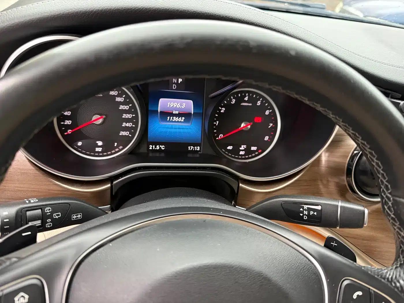 Mercedes-Benz V-Class 2022 V 260 L Long Wheelbase Premium Edition — миниатюра 5