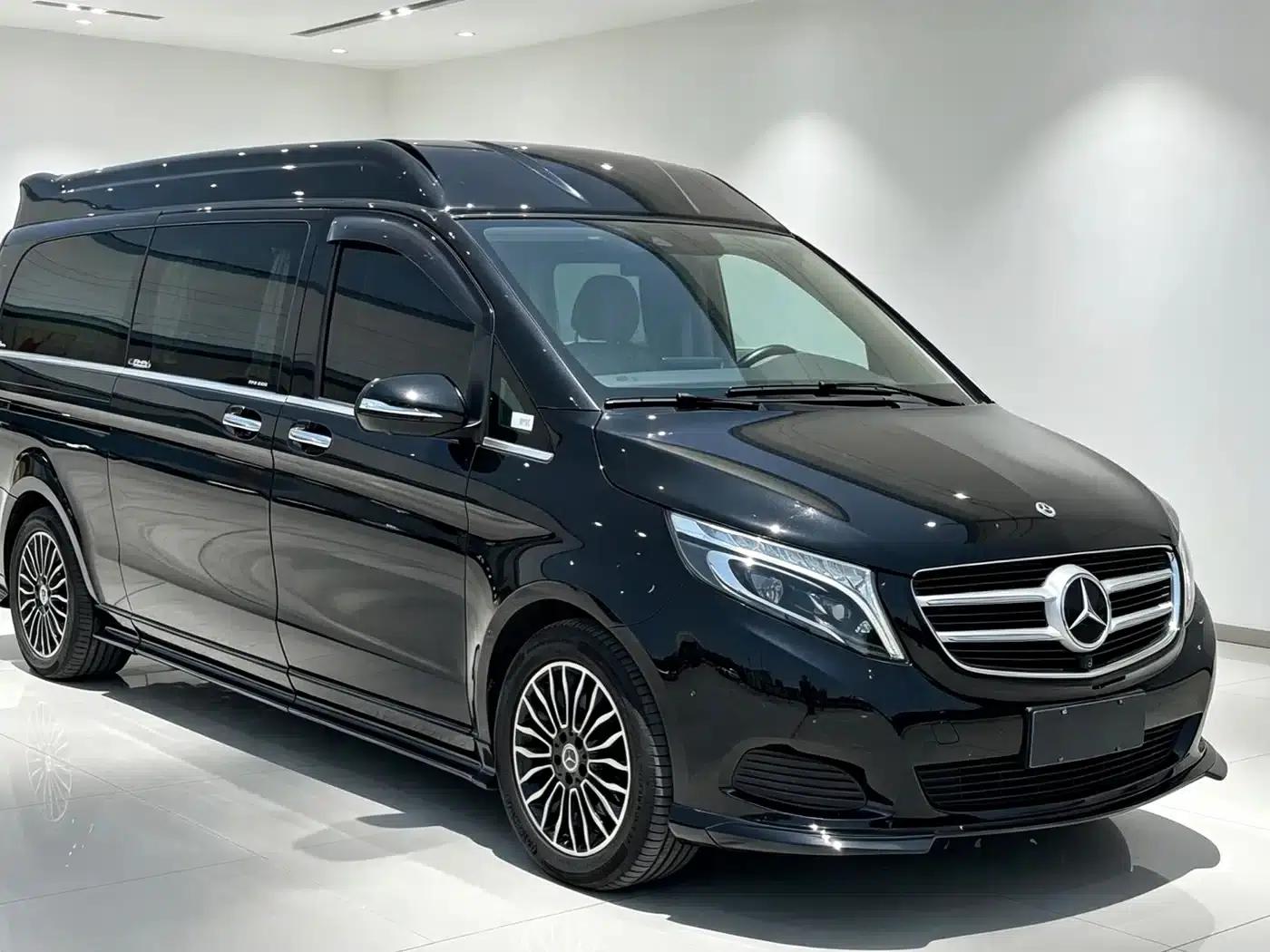Mercedes-Benz V-Class 2018 V 260 L Premium Extended Edition (China VI Emission Standard) — миниатюра 2