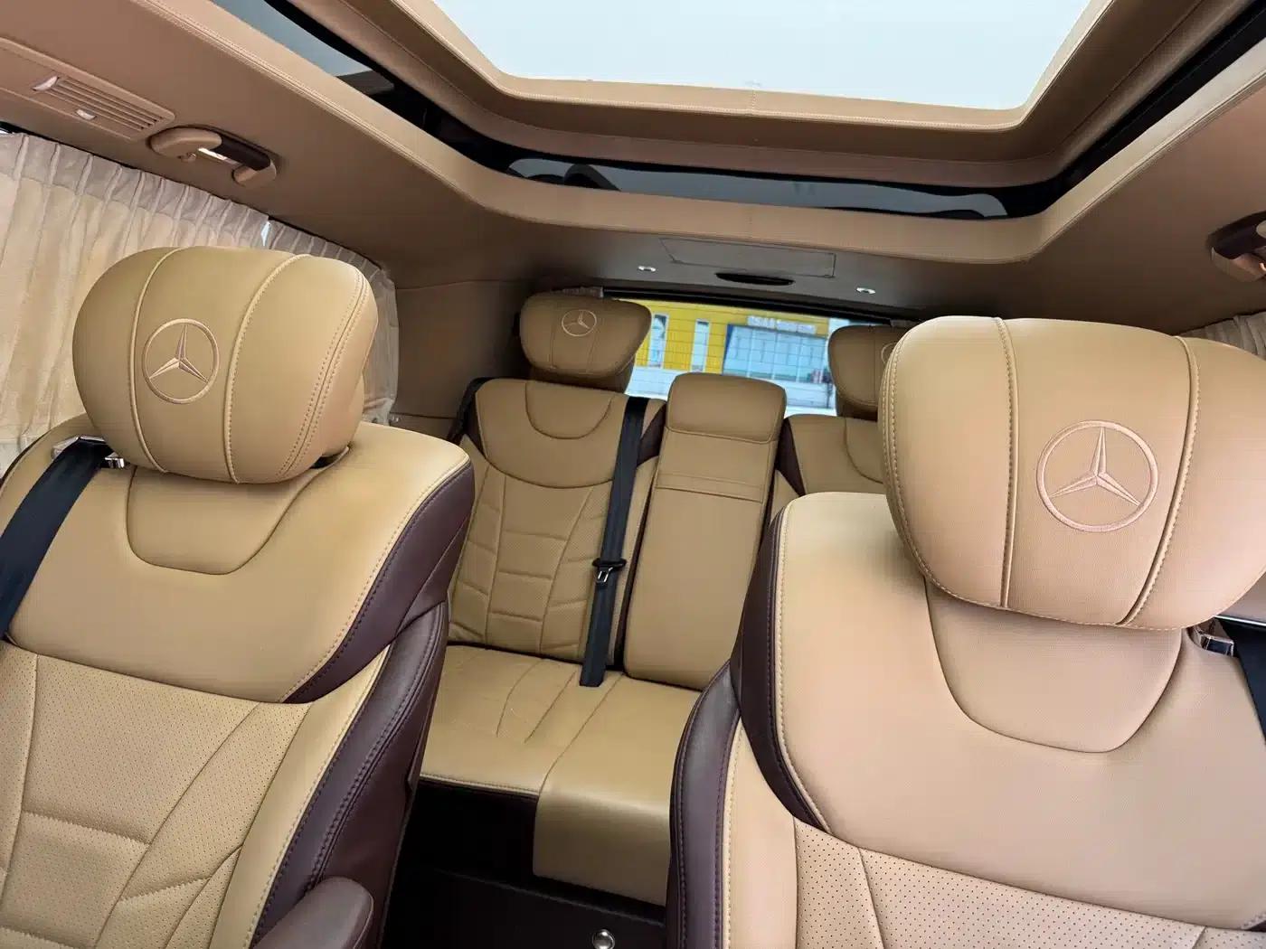 Mercedes-Benz V-Class 2018 V 260 L Premium Extended Edition (China VI Emission Standard) — миниатюра 17