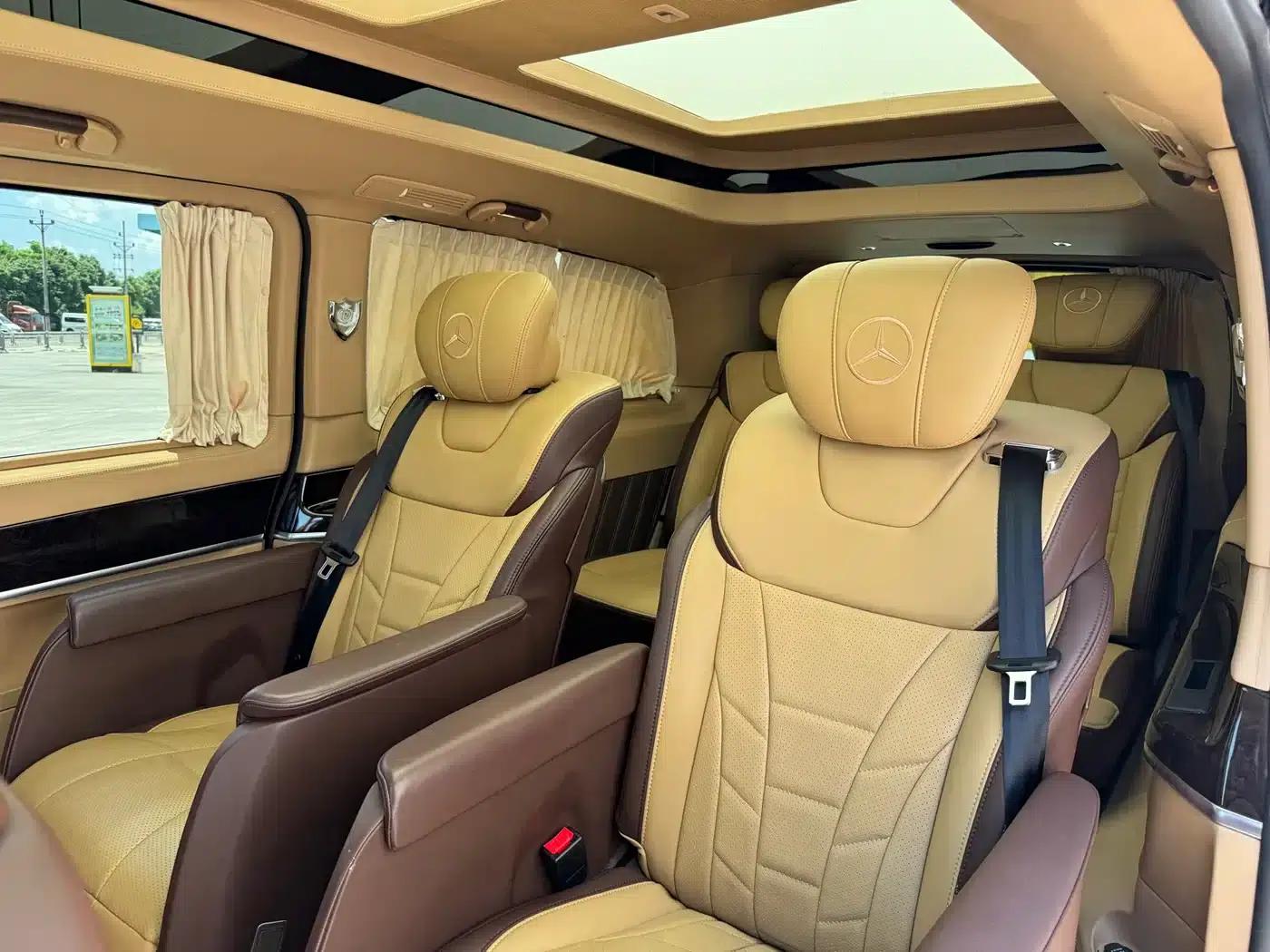 Mercedes-Benz V-Class 2018 V 260 L Premium Extended Edition (China VI Emission Standard) — миниатюра 24