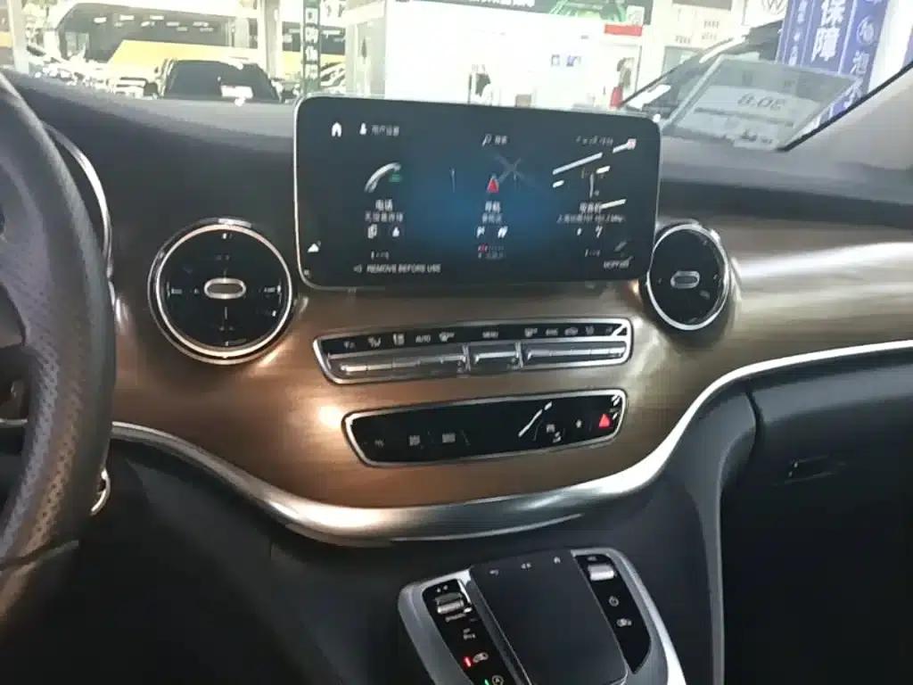 Mercedes-Benz V-Class 2022 V 260 Premium Edition — миниатюра 13