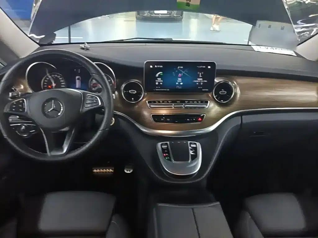 Mercedes-Benz V-Class 2022 V 260 Premium Edition — миниатюра 10