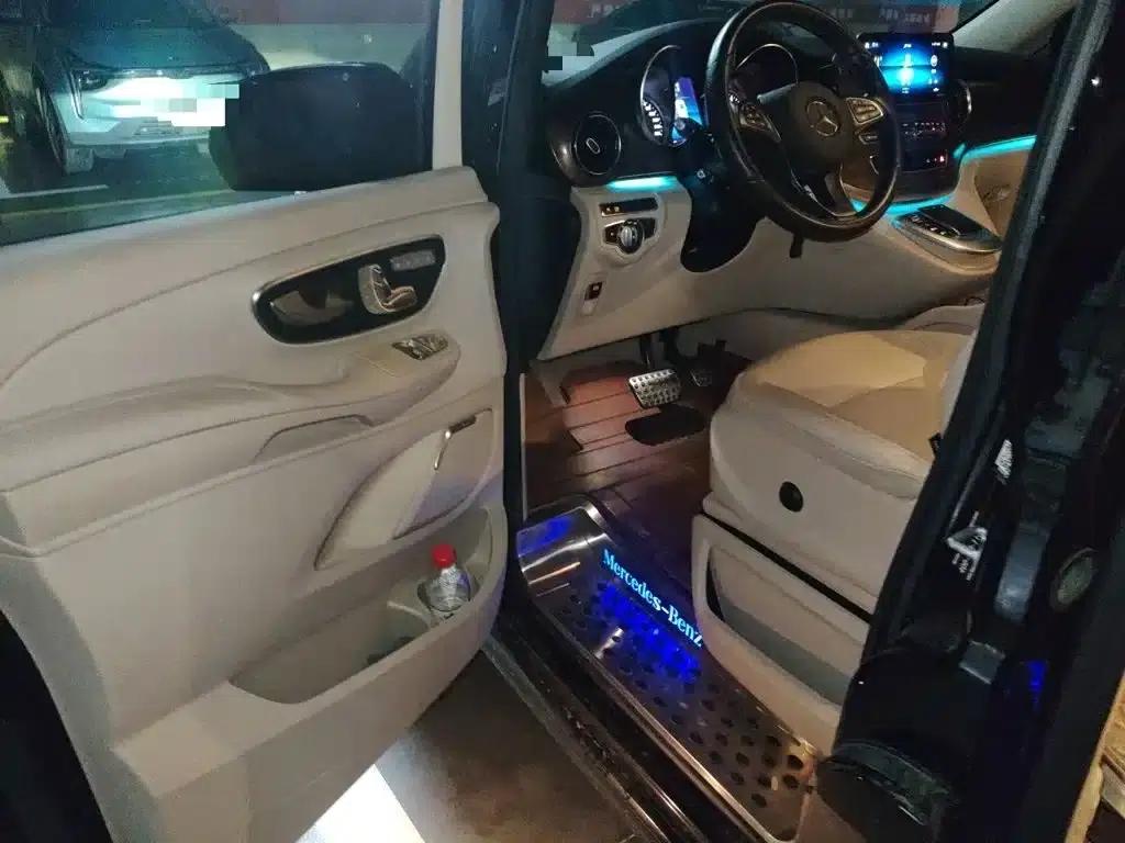 Mercedes-Benz V-Class 2020 V 260 L Long Wheelbase Luxury Edition — миниатюра 14
