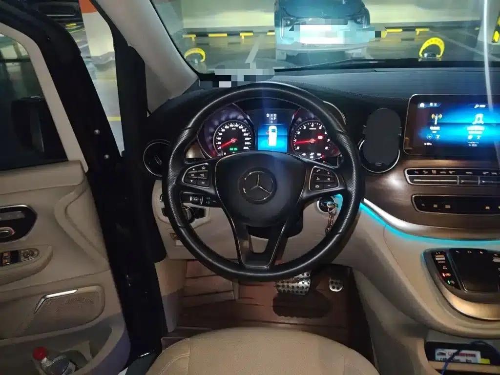 Mercedes-Benz V-Class 2020 V 260 L Long Wheelbase Luxury Edition — миниатюра 3