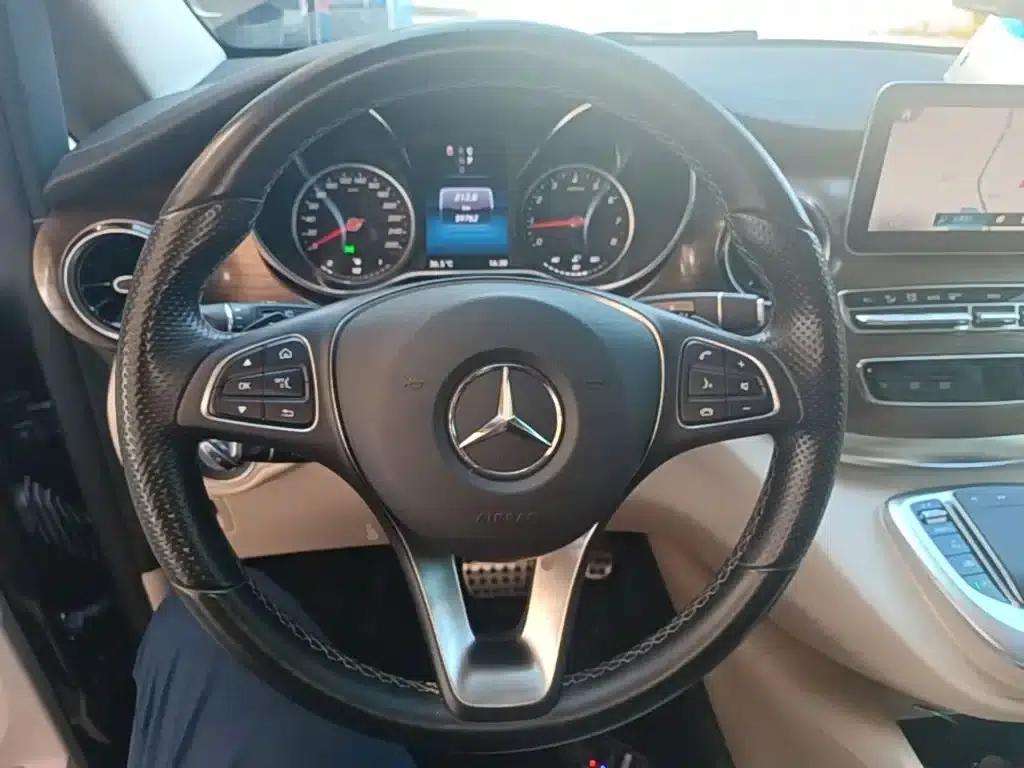 Mercedes-Benz V-Class 2021 V 260 Premium Edition — миниатюра 11