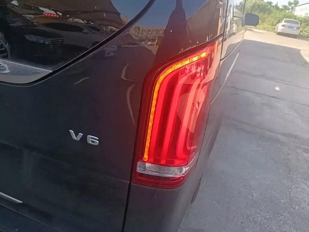 Mercedes-Benz V-Class 2021 V 260 Premium Edition — миниатюра 8