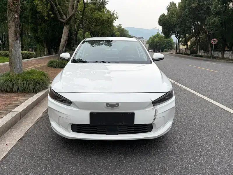 Geely Geometry A 2024 Model 410KM Travel Edition — миниатюра 2