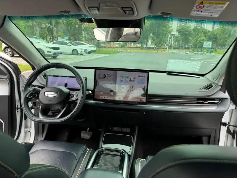 Geely Geometry G6 2024 500KM Premium Edition — миниатюра 11