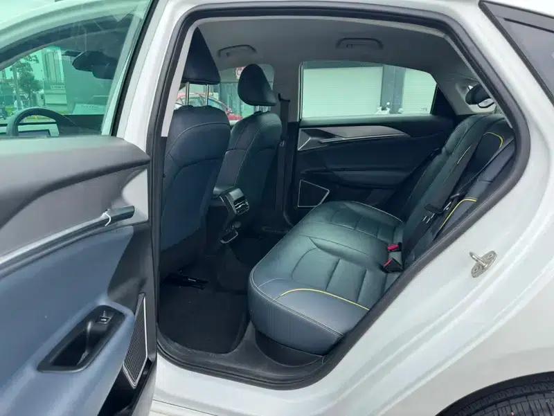 Geely Geometry G6 2024 500KM Premium Edition — миниатюра 14