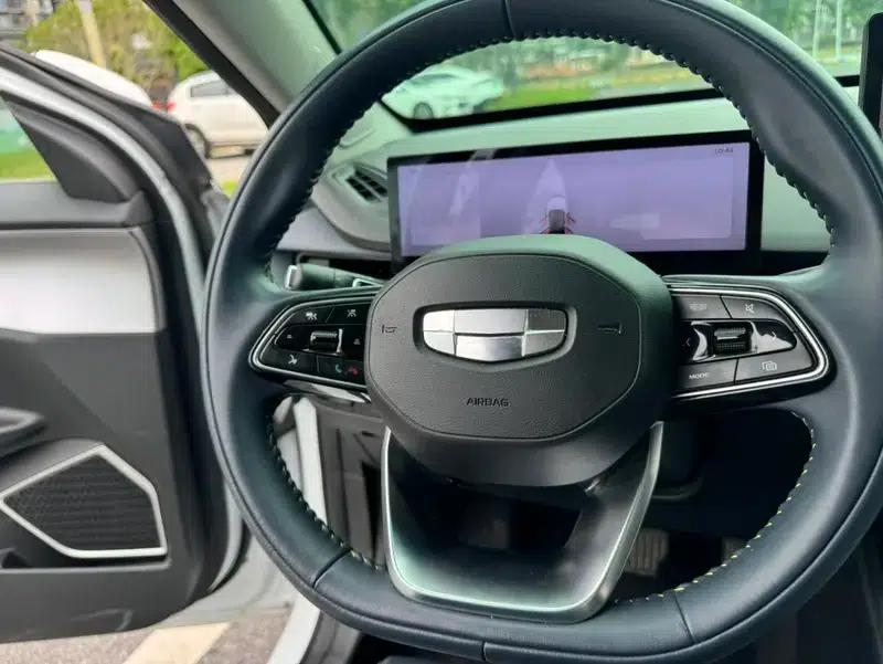 Geely Geometry G6 2024 500KM Premium Edition — миниатюра 8