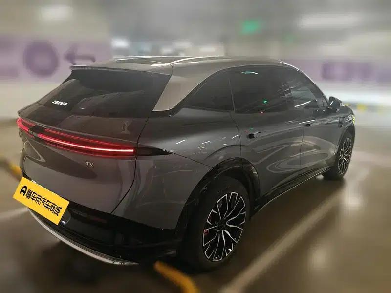ZEEKR 7X 2025 100kWh Long Range 4WD Intelligent Driving Edition — миниатюра 4