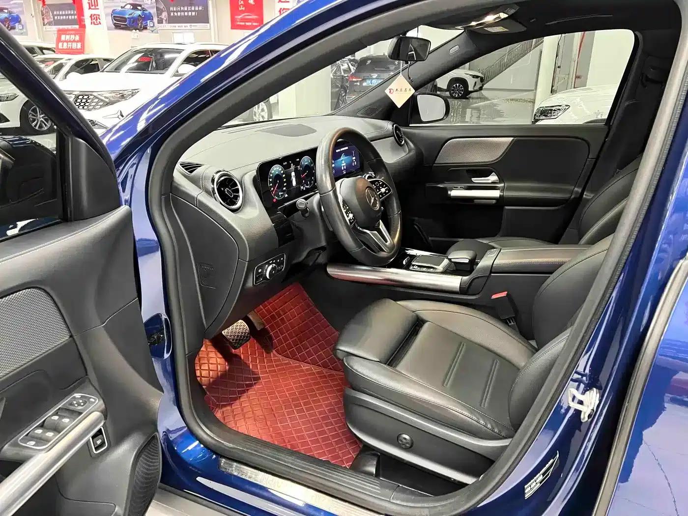 2022 Mercedes-Benz GLA 180 — миниатюра 4