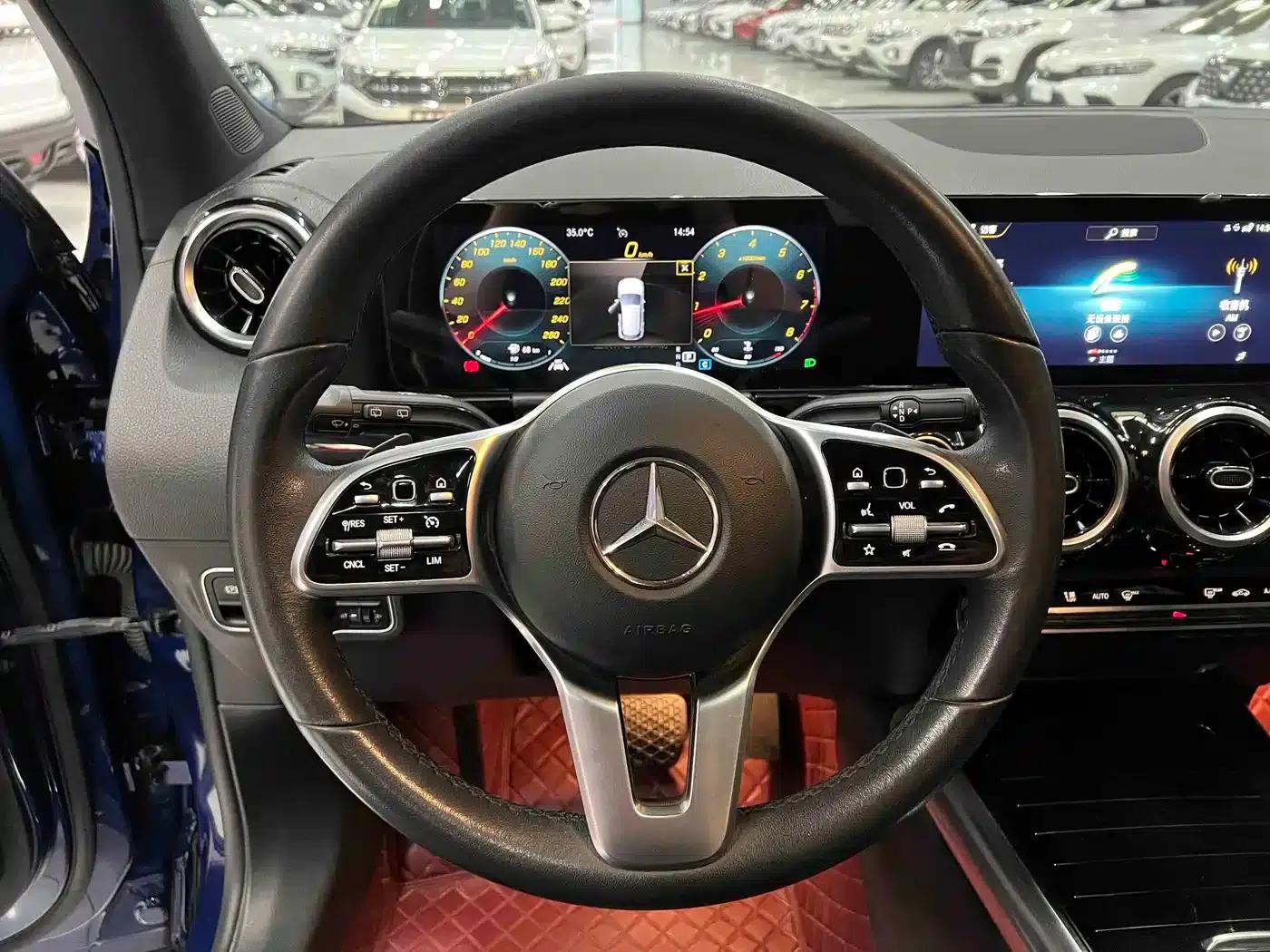 2022 Mercedes-Benz GLA 180 — миниатюра 5