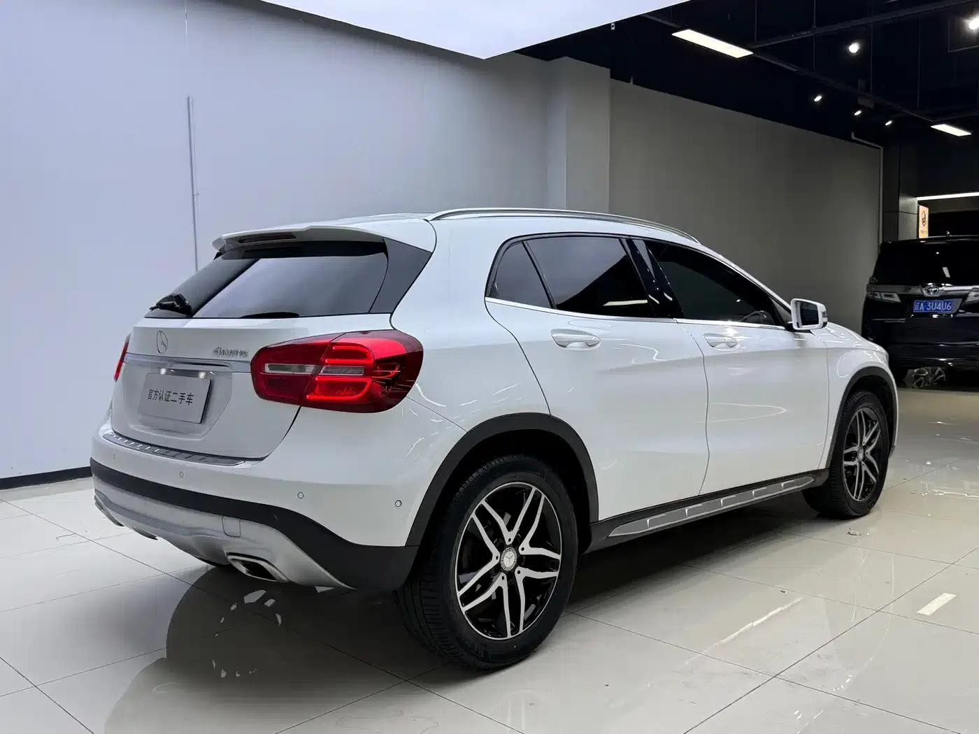 2016 Mercedes-Benz GLA 220 4MATIC Fashion Edition — миниатюра 15